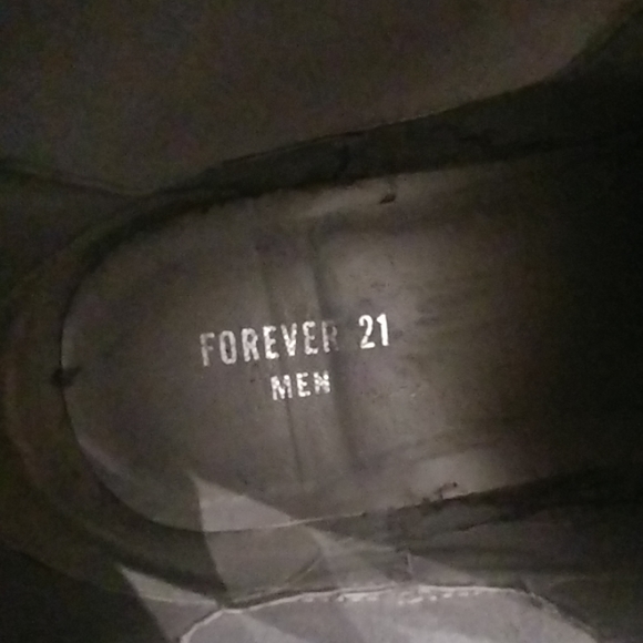 Forever 21 Chelsea Boots - Picture 2 of 4